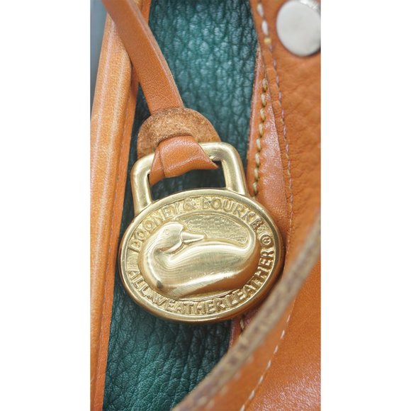 Meet your Posher, Ellna - Picture 11 of 16